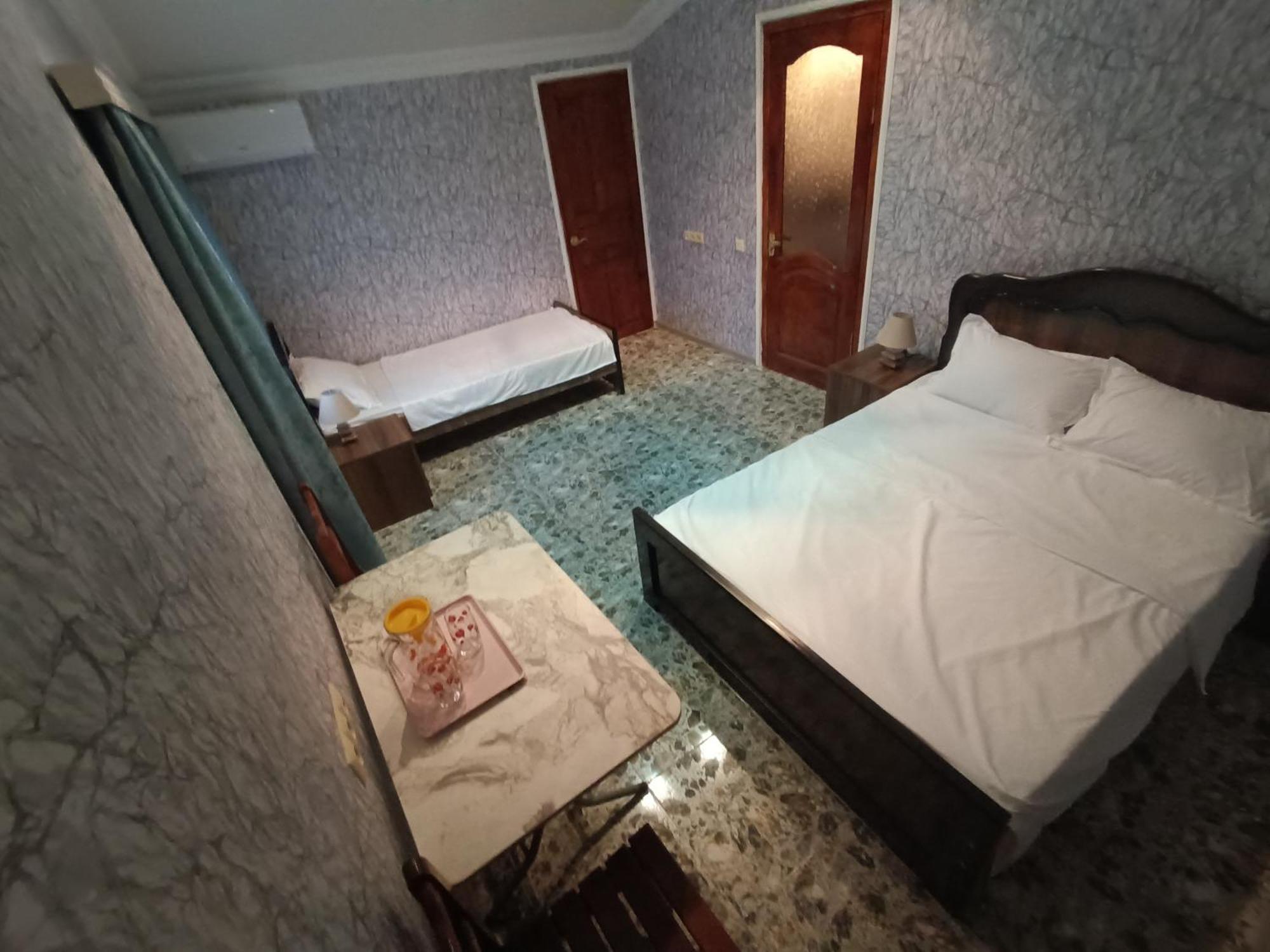 Light House Hotel Koetaisi Kamer foto